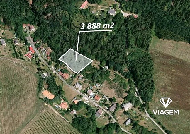 Prodej podílu 41/45 zahrady 3542 m²